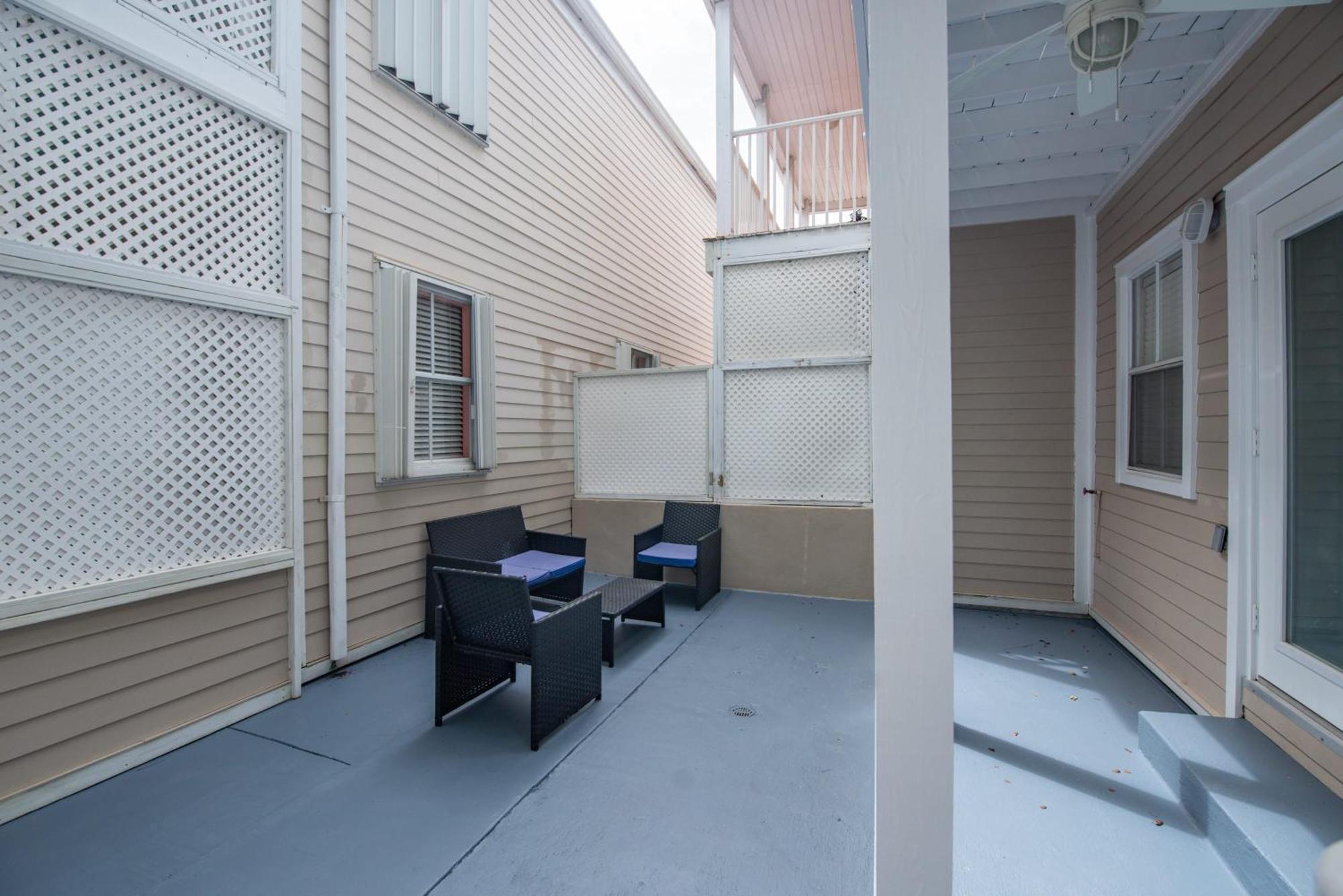 New Casa Caribe By Brightwild- Two-Story Condo Rooftop Pool Key West Eksteriør billede