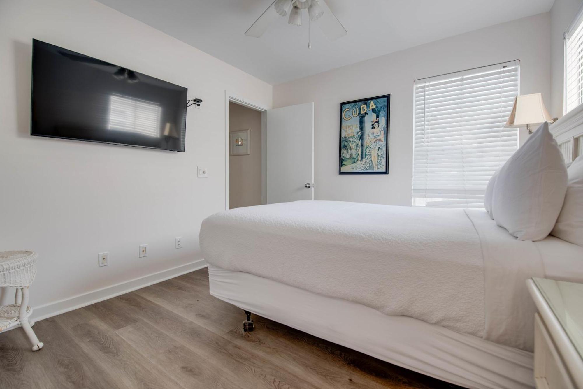 New Casa Caribe By Brightwild- Two-Story Condo Rooftop Pool Key West Eksteriør billede